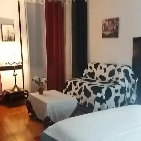 Al- Almada 4 Quarto em Acomodações Particulares *