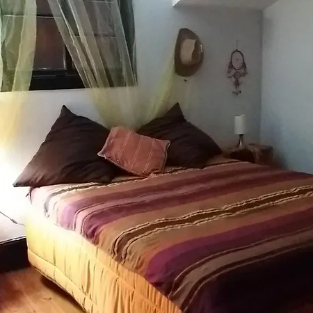 Al- Almada 4 בית אירוח *