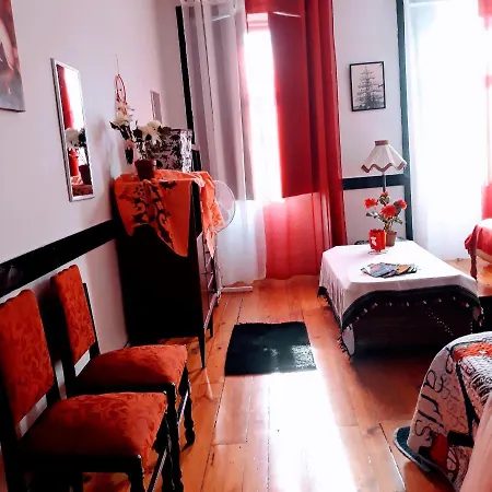 Al- Almada 4 Quarto em Acomodações Particulares Porto