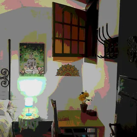 בית אירוח Al- Almada 4 *