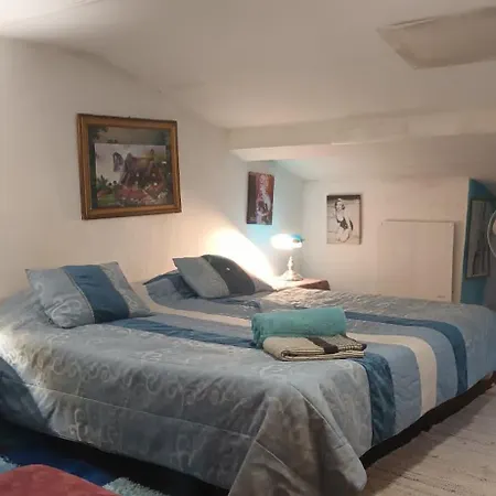 Al- Almada 4 ホームステイ *