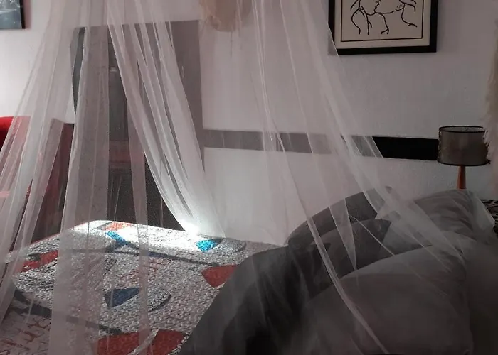 Al- Almada 4 Séjour chez l'habitant Oporto